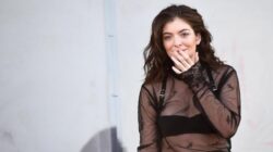 Lorde Upload Foto Mata ‘Lebam’, Fan Sibuk Spekulasi