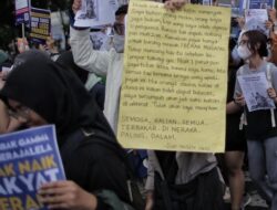 Retribusi Negara Tertinggi se-ASEAN, Dimana Otaknya?