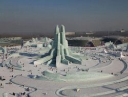Sensasi Istana Es di Perayaan Seni Es dan Salju Harbin China 2025