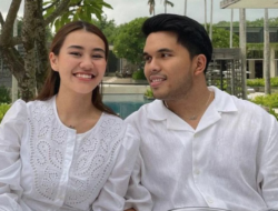 Potret Kemesraan Thariq dan Aaliyah Massaid di Pengajian 4 Bulanan