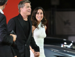 Ines de Ramon Bisiki Brad Pitt untuk Sudahi Konflik Bersenjata dengan Jolie