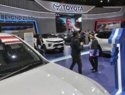 Toyota Kembalikan Selisih Uang Konsumen Kendaraan Pribadi Hybrid Sebelum Insentif