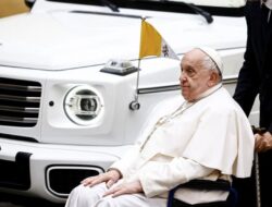 Kondisi Paus Fransiskus Stabil, Bisa Telepon Pendeta Paroki Gaza