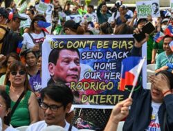 Puluhan Ribu Warga Filipina Unjuk Rasa Bebaskan Duterte