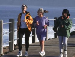 Banyak Bawa Manfaat, Jalan Kaki 10 Ribu Langkah Berapa Km?