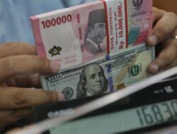 Uang Negara Indonesia Menguat Tipis ke Rp16.295 per Mata Uang Amerika AS Sore Ini
