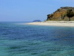 Kisah Pulau Babi di NTT, Dulu Dihantam Gelombang Besar Saat ini Bahkan Kembali Indah