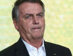 Mantan Pemimpin Negara Brasil Bolsonaro Sangat dianjurkan Pakai Alat Pemantau