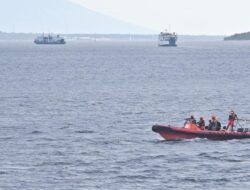 Cerita Pilu Nelayan Selamatkan Korban KMP Tunu yang Pegang Jasad Ayah