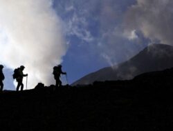 Lebih dari 100 Pendaki Tewas di Italia Musim Panas Ini, Ada Apa?