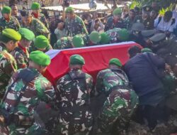 Tembakan Salvo Iringi Pemakaman Prada Lucky