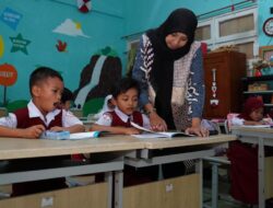 Dilema Guru Hadapi Polah ‘Ajaib’ Siswa, Dianjurkan Gimana?