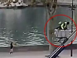 Detik-detik Pencuri Kabur dari Museum Louvre Pakai Truk Lift