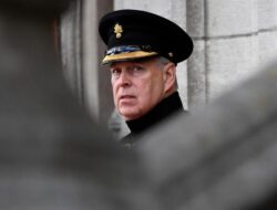 Bukan Cuma Gelar Pangeran, Raja Charles Copot Jabatan Militer Andrew