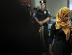Siapa Ilhan Omar, Anggota Dewan Perwakilan Rakyat AS Asal Somalia yang Dicap Trump Sampah?