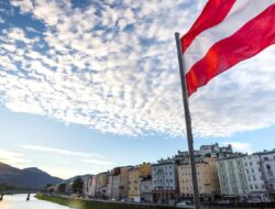 Austria Berencana Larang Hijab di Sekolah