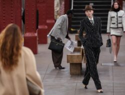 Denyut Perkotaan dalam Koleksi Metiers d’Art Chanel 2026