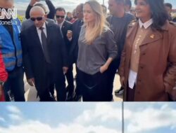 Momen Angelina Jolie Kunjungi Perbatasan Rafah Jenguk Pasien Gaza