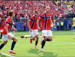 Haaland Ancam Dominasi Messi dan Mbappe