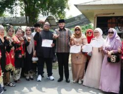 Wali Kota Padang Berikan Bantuan Rendang untuk Korban Gempa NTT
